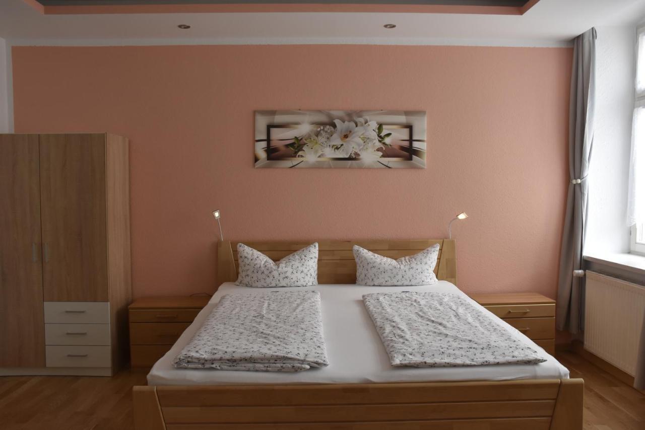 Hotel Garni Am Klostermarkt Plauen Bagian luar foto