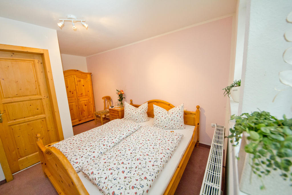 Hotel Garni Am Klostermarkt Plauen Ruang foto
