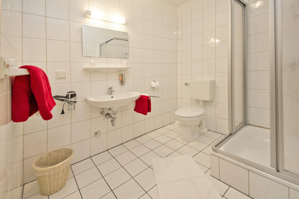 Hotel Garni Am Klostermarkt Plauen Ruang foto